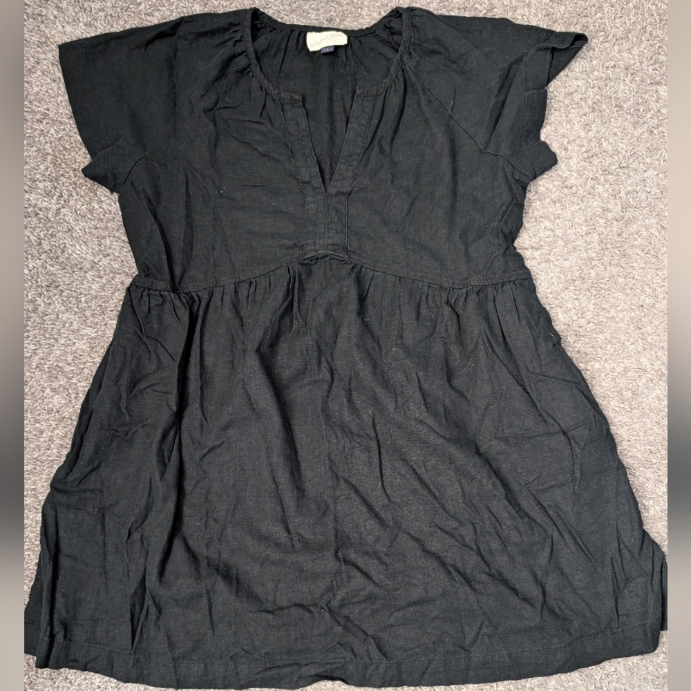 Universal Thread Black V-Neck Short Sleeve Babydoll Mini Dress